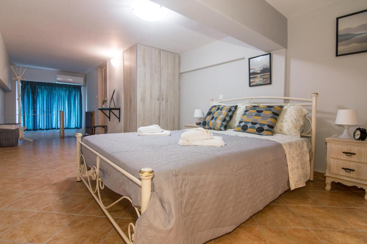 Loft Renovated Flat 5' From The Old Town Corfu Lägenhet Corfu  Exteriör bild